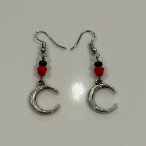 NWOT Half Moon Earrings Black Red Beads